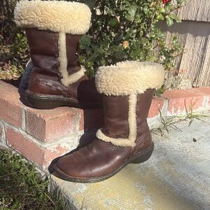 UGG brown leather so 7 boots
